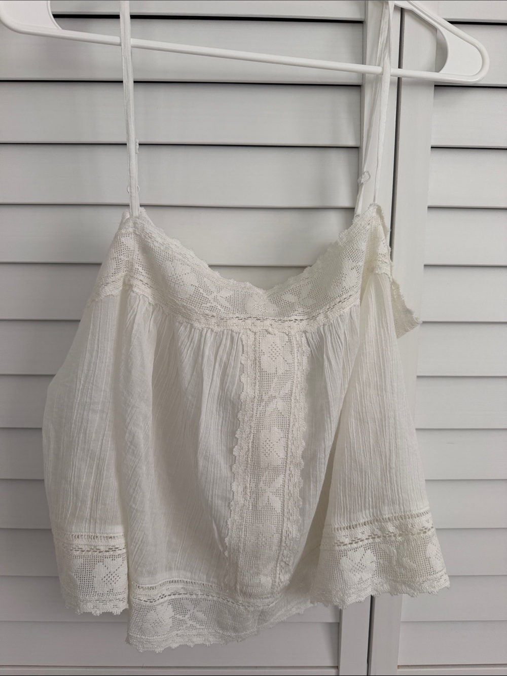 American Eagle Outfitters Ivory Lace-Trim Camisole